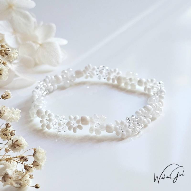 Gänseblümchen Armband/Weiße Blumen Handgemachtes Perlenarmband Daisy Bracelet Filigran Elegant Geschenk Für Sie Brautarmband von WakaiGirl