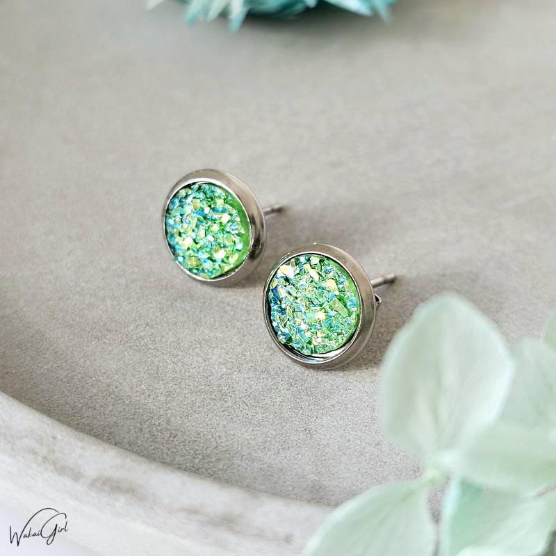 Glitzer Ohrstecker Grün/Cluster Harz Ohrringe Edelstahl Hypoallergen Epoxidharz Schmuck Kleine Runde 8mm Geschenk Für Sie Glitzer Ohrstecker Grün/Cluster Harz Ohrringe Edelstahl Hypoallergen Epoxidharz Schmuck Kleine Runde 8mm Geschenk Für Sie von WakaiGirl