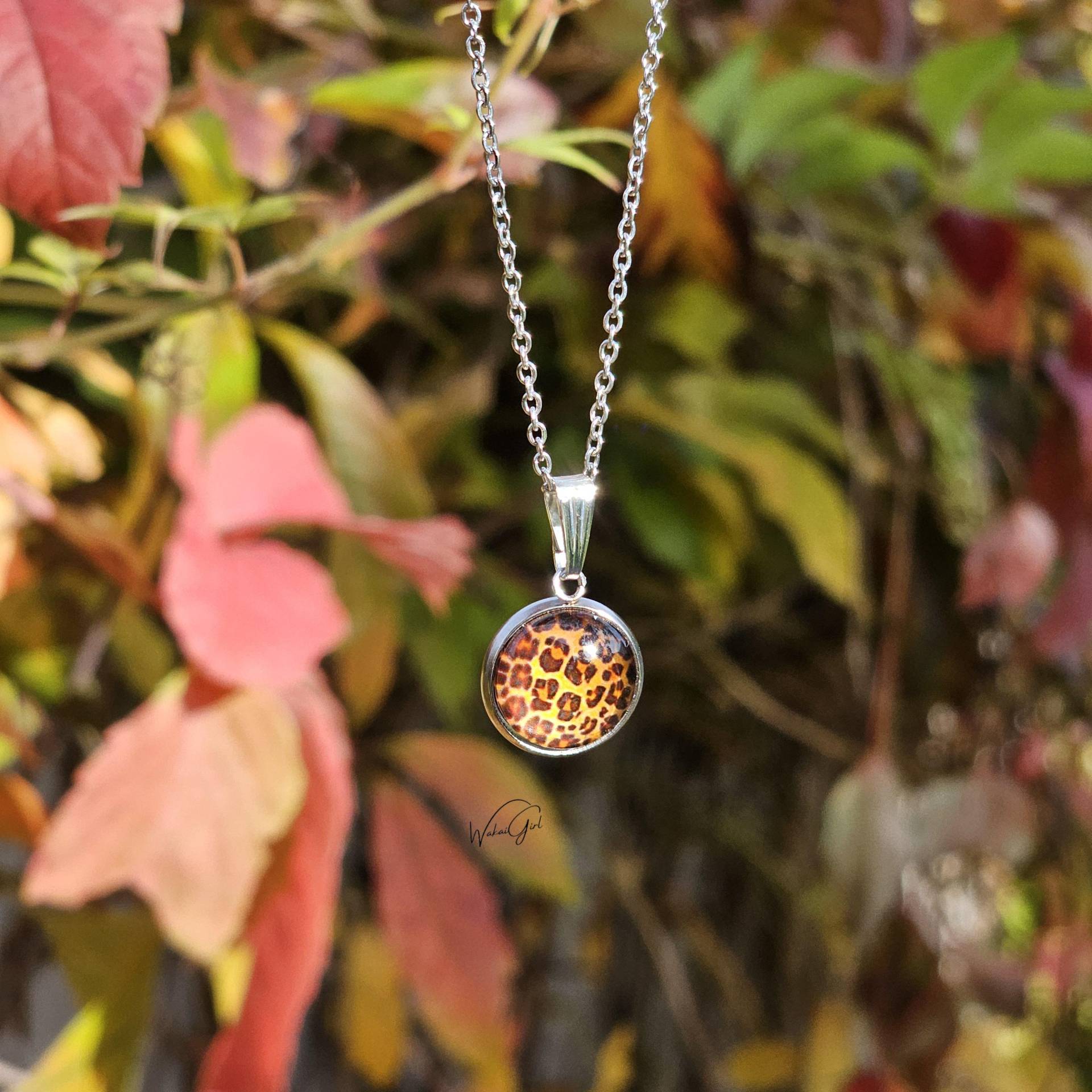 Leoprint Halskette Moderne Kette Edelstahl Hypoallergen, Leo Unisex, Schmuckset Ohrstecker Und Kette, Handgemacht Geschenk Für Sie von WakaiGirl