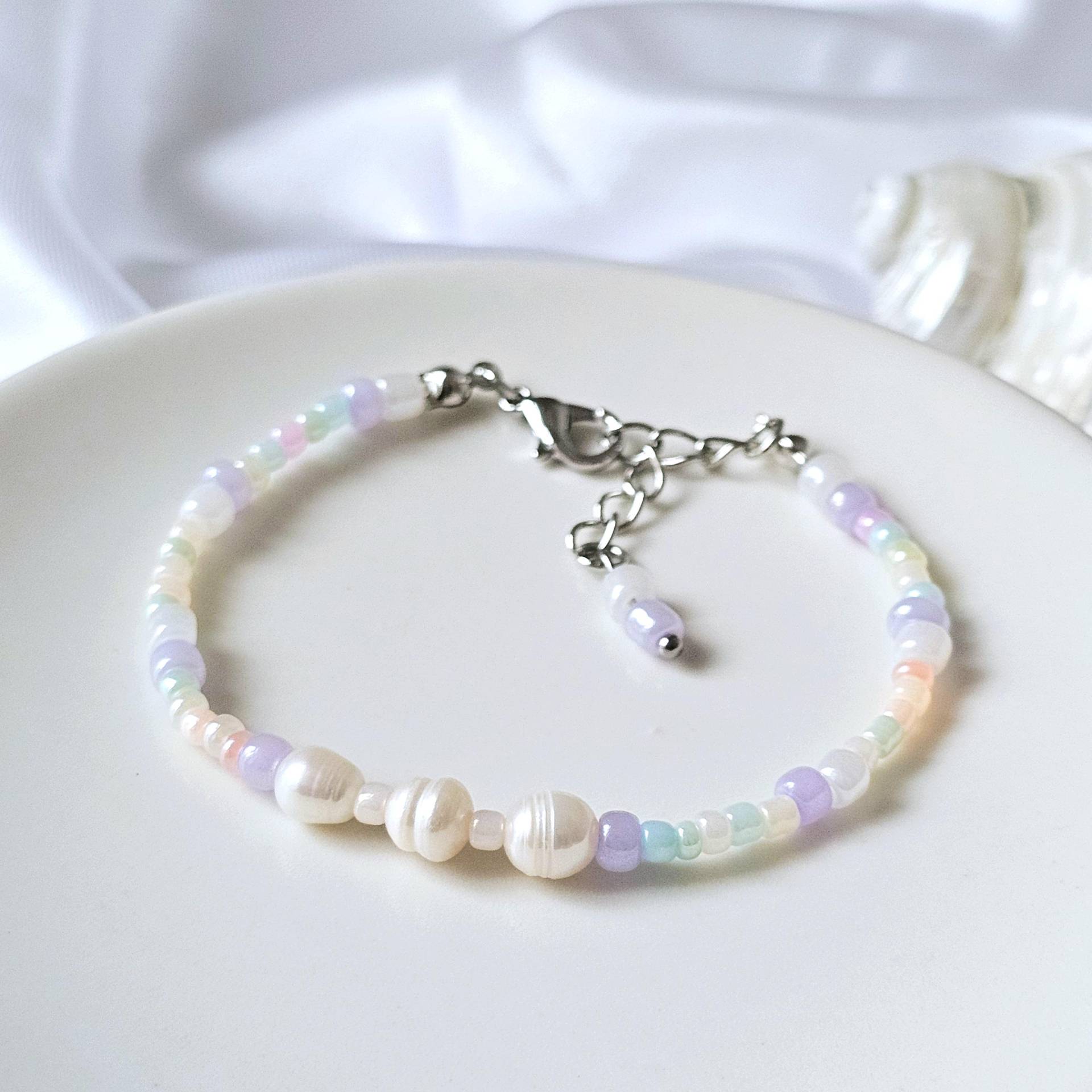 Perlenarmband Pastell - Süßwasserperlen Armband Lila Rosa, Filigranes Edelstahl Wasserfest, Handgemacht, Geschenk Für Freundin von WakaiGirl