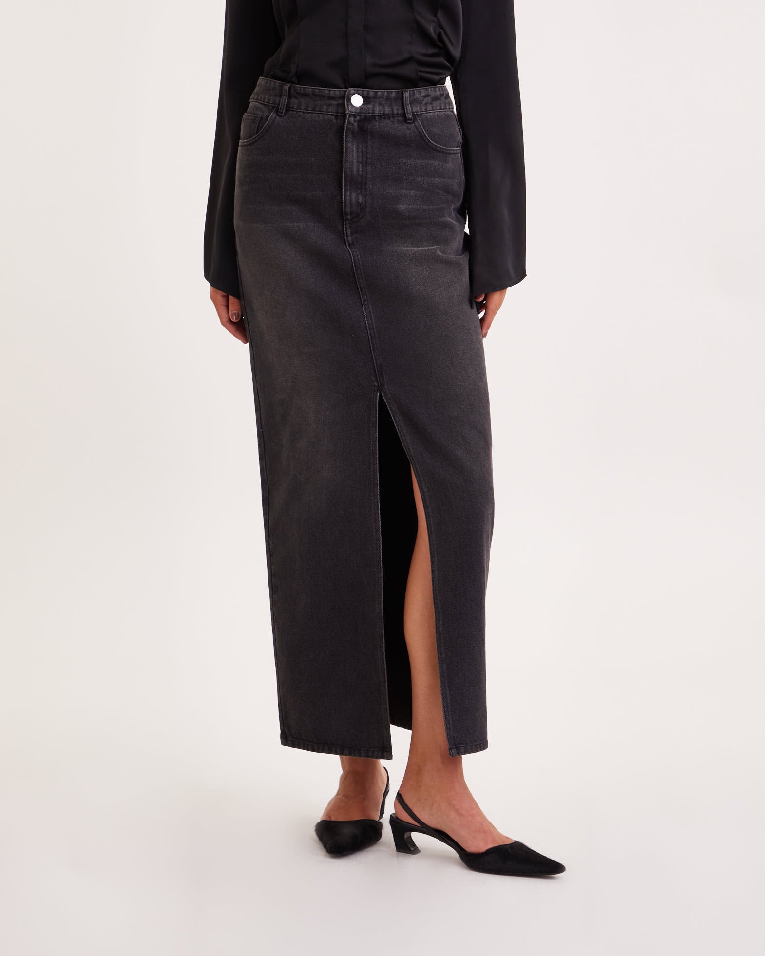 Wakakuu Icons Skirt Liz Denim Black Wakakuu Icons Skirt Liz Denim Black von Wakakuu Icons