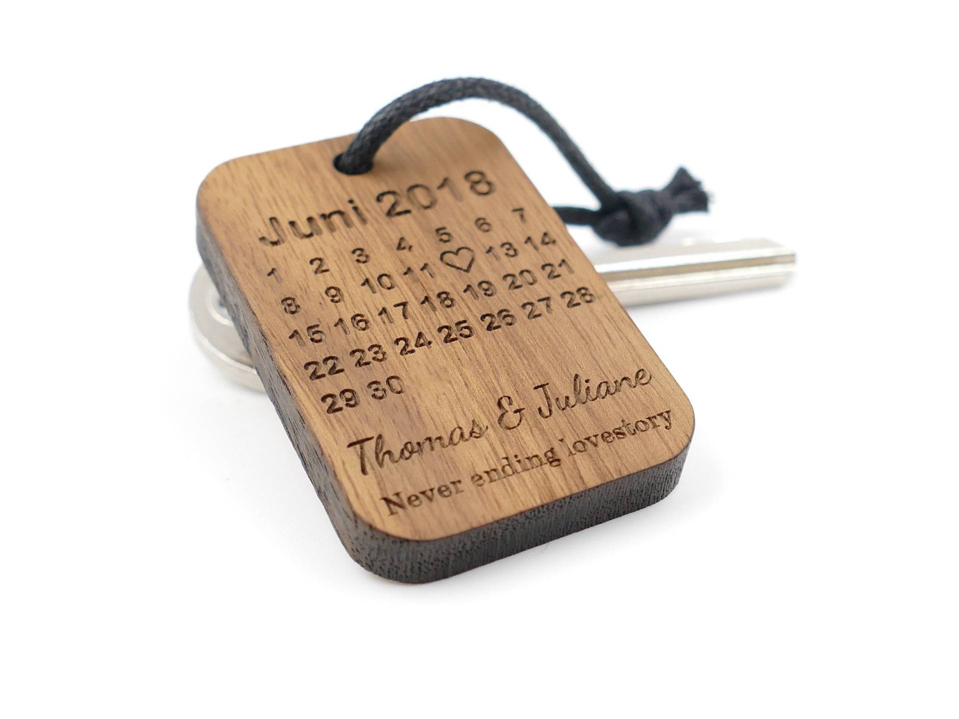 Schlüsselanhänger "Jahrestag-Kalender" Walnussholz | Personalisiertes Geschenk Gravur Wunschgravur Vegan Und Natürlich Schlüsselanhänger "Jahrestag-Kalender" Walnussholz | Personalisiertes Geschenk Gravur Wunschgravur Vegan Und Natürlich von WaldherzZollernalb