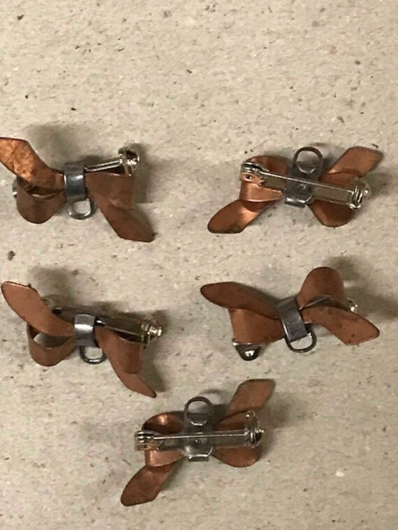 5 Stück Vintage Kupfer Und Stahl Stifte Mit Schleife, Ca. 1" Lang 5 Stück Vintage Kupfer Und Stahl Stifte Mit Schleife, Ca. 1" Lang von WaligaImportsStore