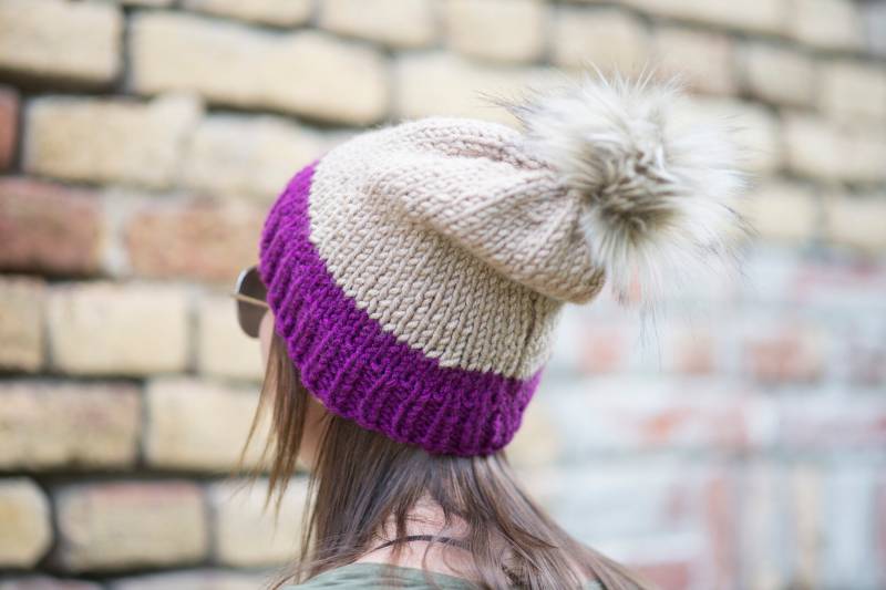 Wintermütze Damenstrickmütze Damen Warme Mütze Weihnachtsgeschenk Für Frau Strickmütze Mit Flauschigem Bommel von WalkAndWarmHats