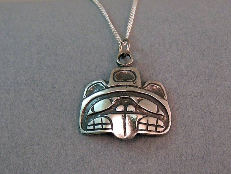 Beaver Totem Anhänger Aus Sterling Silber, Design #603, 1, 5 cm Hoch, Und 3/4 Breit. Kommt Mit 18-Zoll-Sterling Kette Beaver Totem Anhänger Aus Sterling Silber, Design #603, 1, 5 cm Hoch, Und 3/4 Breit. Kommt Mit 18-Zoll-Sterling Kette von WalkerGoldsmiths