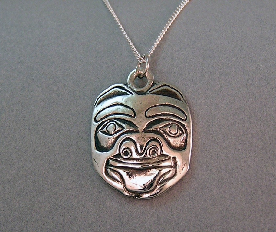 sterling Silber Totem Anhänger, Design #601, Kommt Mit Einer 18 Zoll Kette sterling Silber Totem Anhänger, Design #601, Kommt Mit Einer 18 Zoll Kette von WalkerGoldsmiths