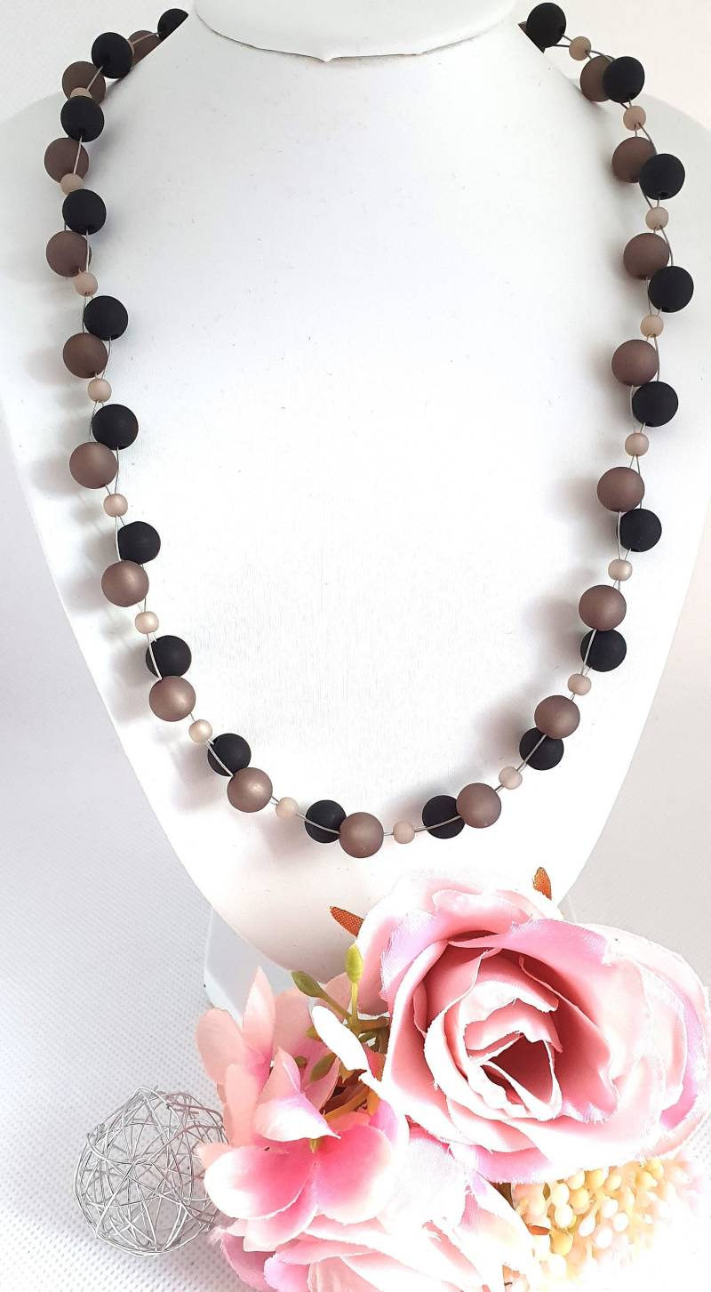 Kette, Perlenkette Grau Schwarz, Silberkette Mit Polaris Perlen, Statement Perlenschmuck Modern, Unikat Weihnachtsgeschenk von WalkersWunderWerke