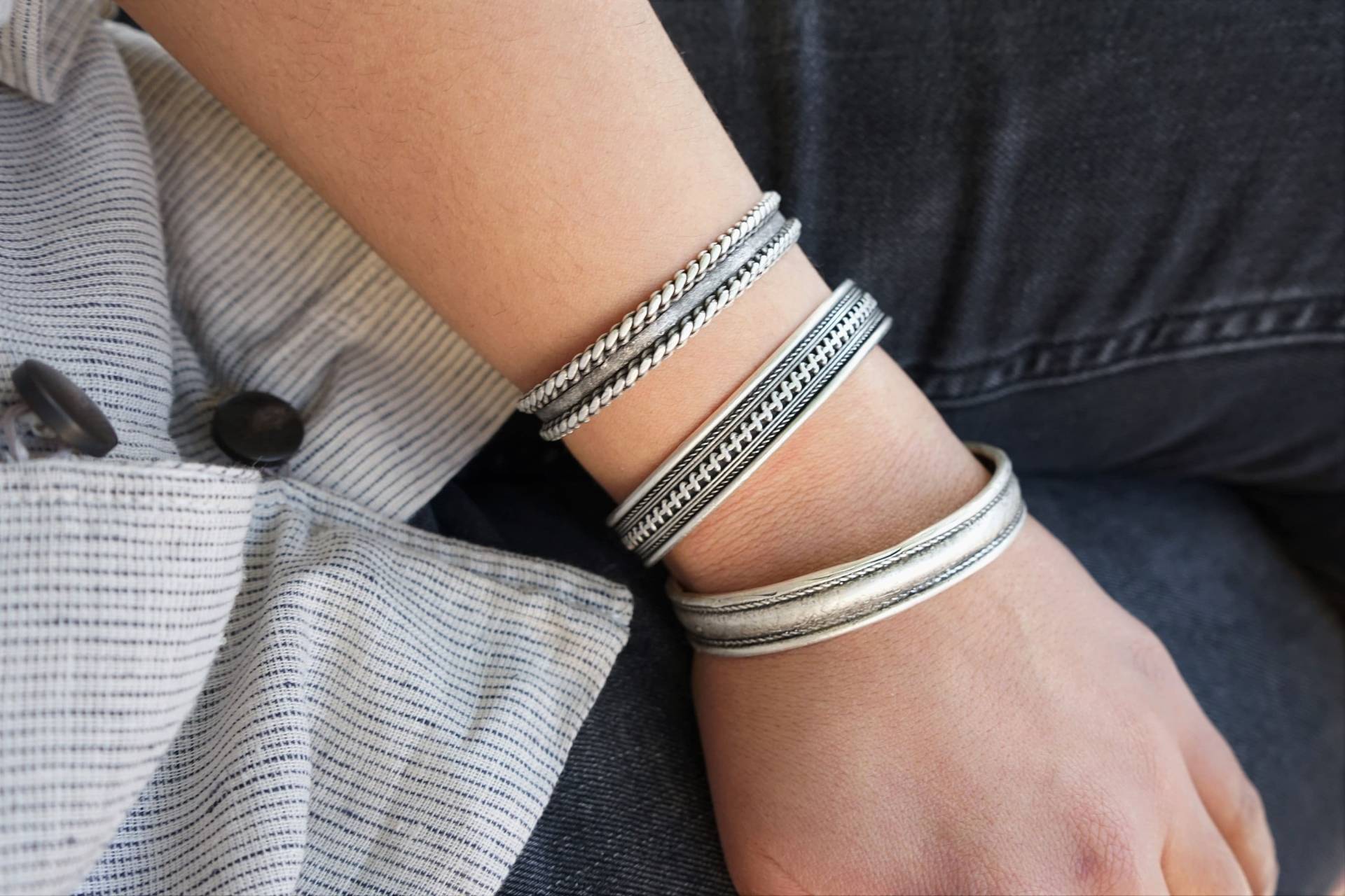 Silber Twisted Rope Armreif Stapelarmband von WalktheTalkJewelry