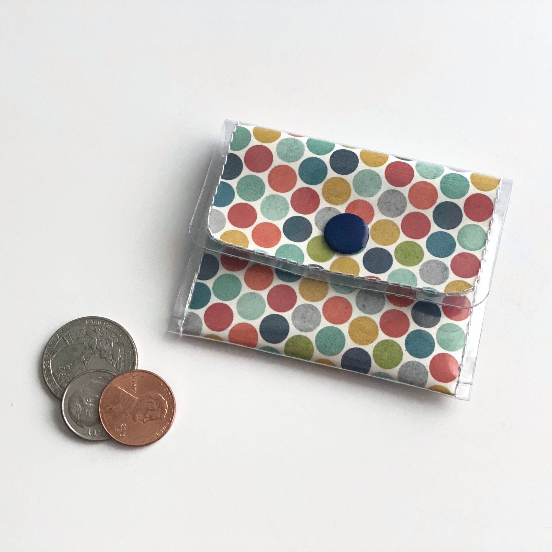 Retro Polka Dots - Handgemachte Vinyl Geldbörse/Mini Kleingeld Geschenk Für Sie von WallaWallatsByMaggie