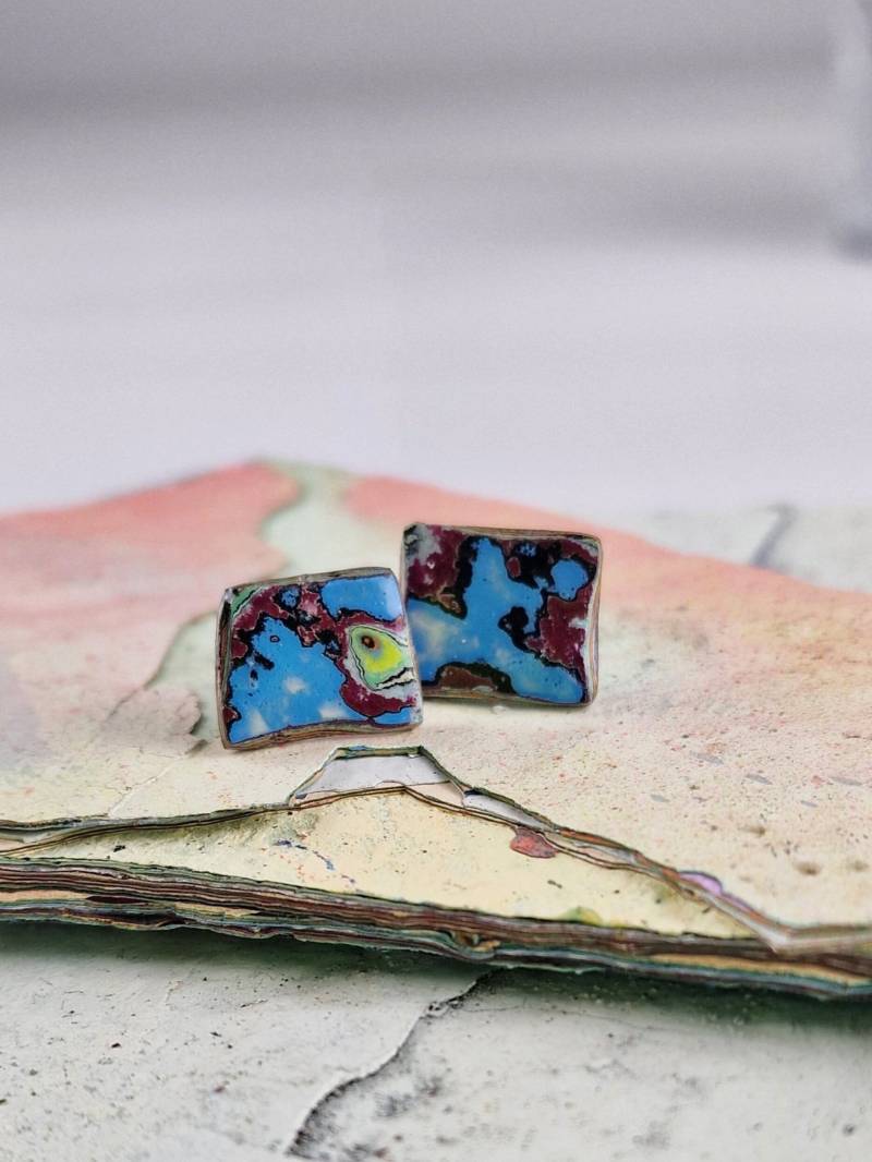 Zierliche Ohrstecker Aus Graffitilackschichten Upcycling Schmuck Weihnachtsgeschenk Streetart Mode Graffitischmuck. Nachhaltiges Produkt von WalldiamondsShop