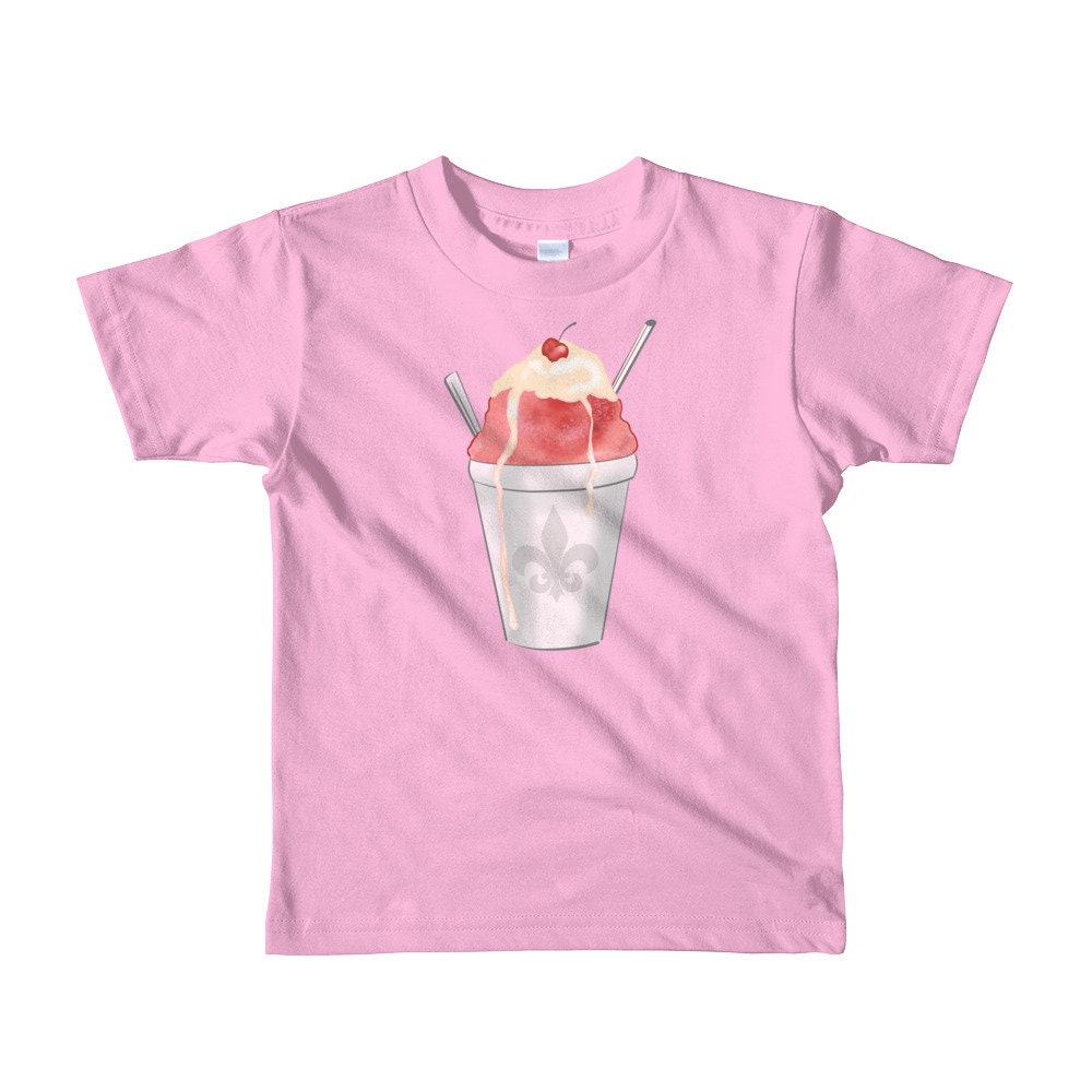Karneval Shirt - Pink Lady Schneeball Kinder T-Shirt New Orleans Feinschmecker Dessert Illustration Karneval Shirt - Pink Lady Schneeball Kinder T-Shirt New Orleans Feinschmecker Dessert Illustration von WallflowerArtandGift