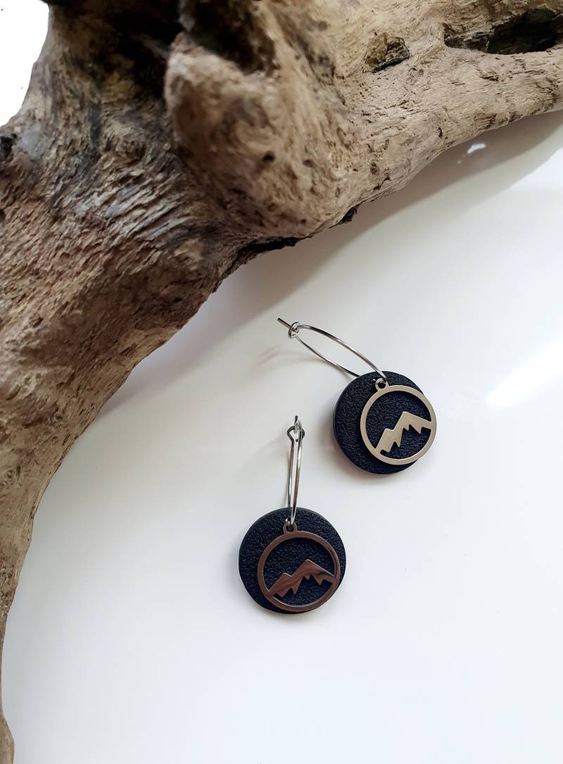 Creolen Mit Berganhänger Creolen Mit Berganhänger von WallisKunstwerkstatt