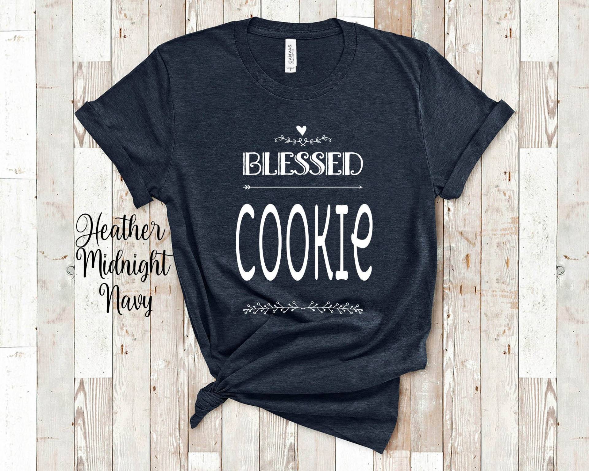 Blessed Cookie Grandma Tshirt Spezielle Großmutter Geschenkidee Für Muttertag, Geburtstag, Weihnachten Oder Schwangerschaftsmitteilung von WalltoWallMall