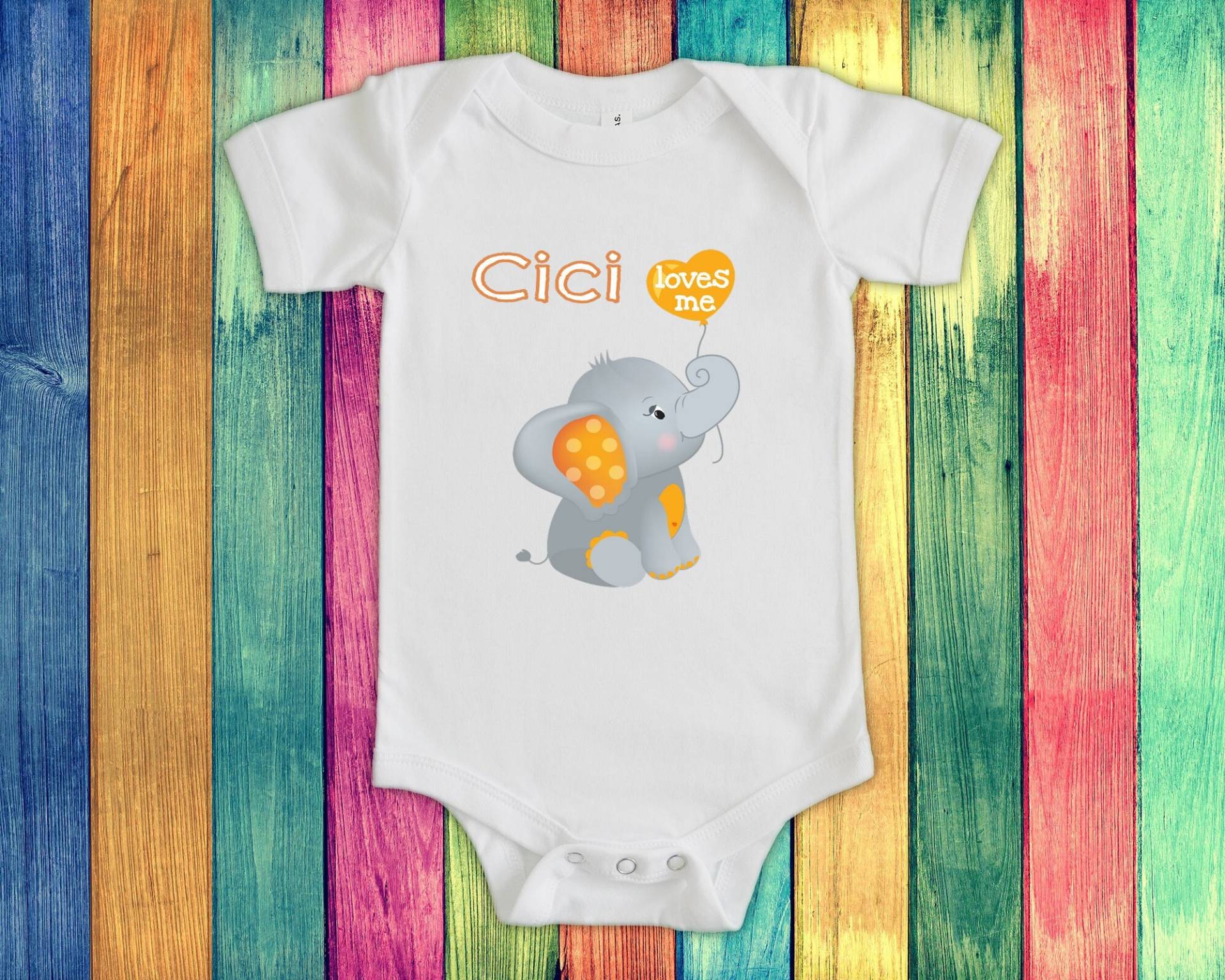 Cici Loves Me Süßer Oma Name Elefant Baby Body, Tshirt Oder Kleinkind Shirt Besonderes Großmutter Geschenk Schwangerschaft Ankündigung von WalltoWallMall