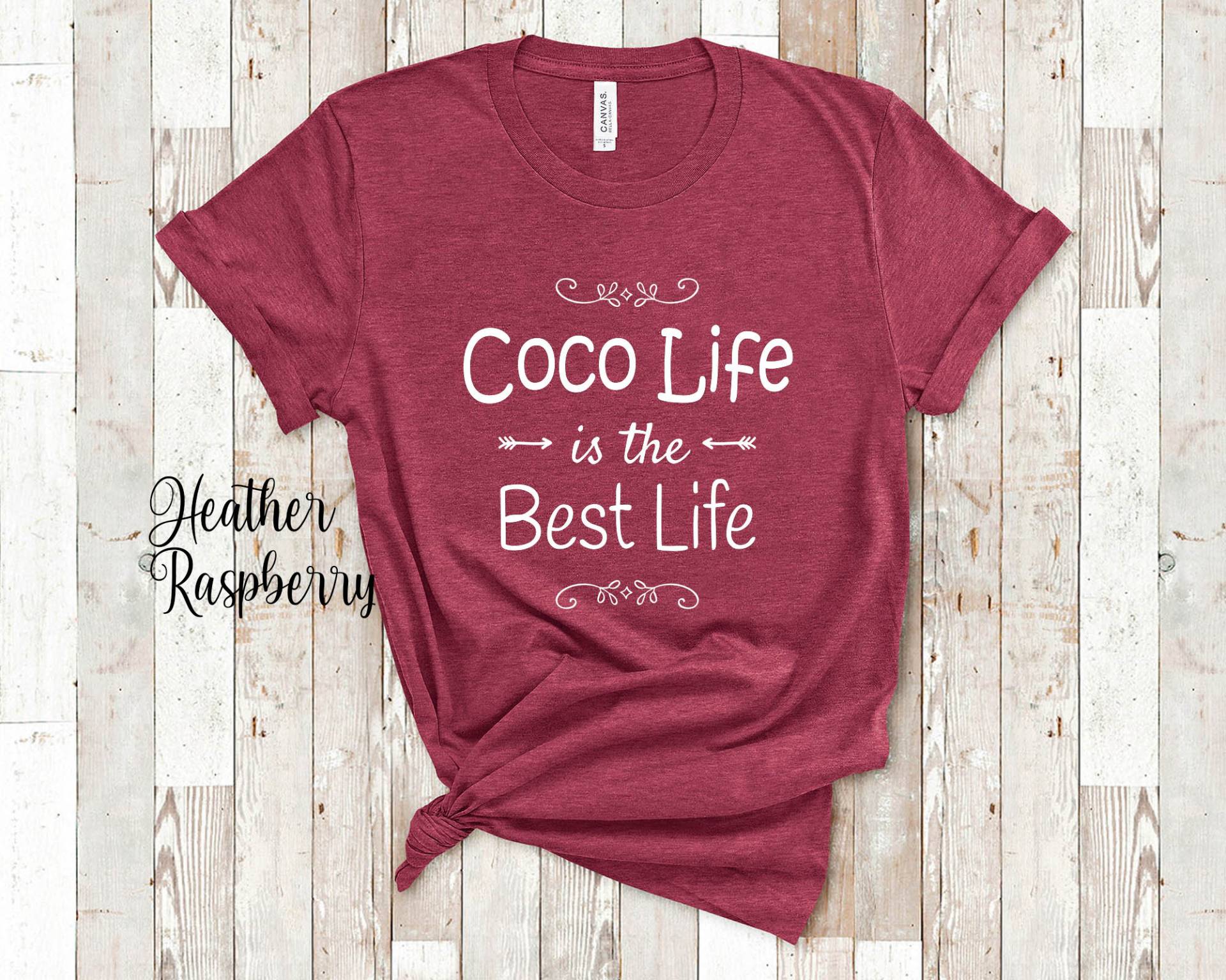 Coco Life Is The Best Oma Tshirt Besondere Großmutter Geschenk Idee Für Muttertag, Geburtstag, Weihnachten Oder Schwangerschaft Reveal Ansage von WalltoWallMall