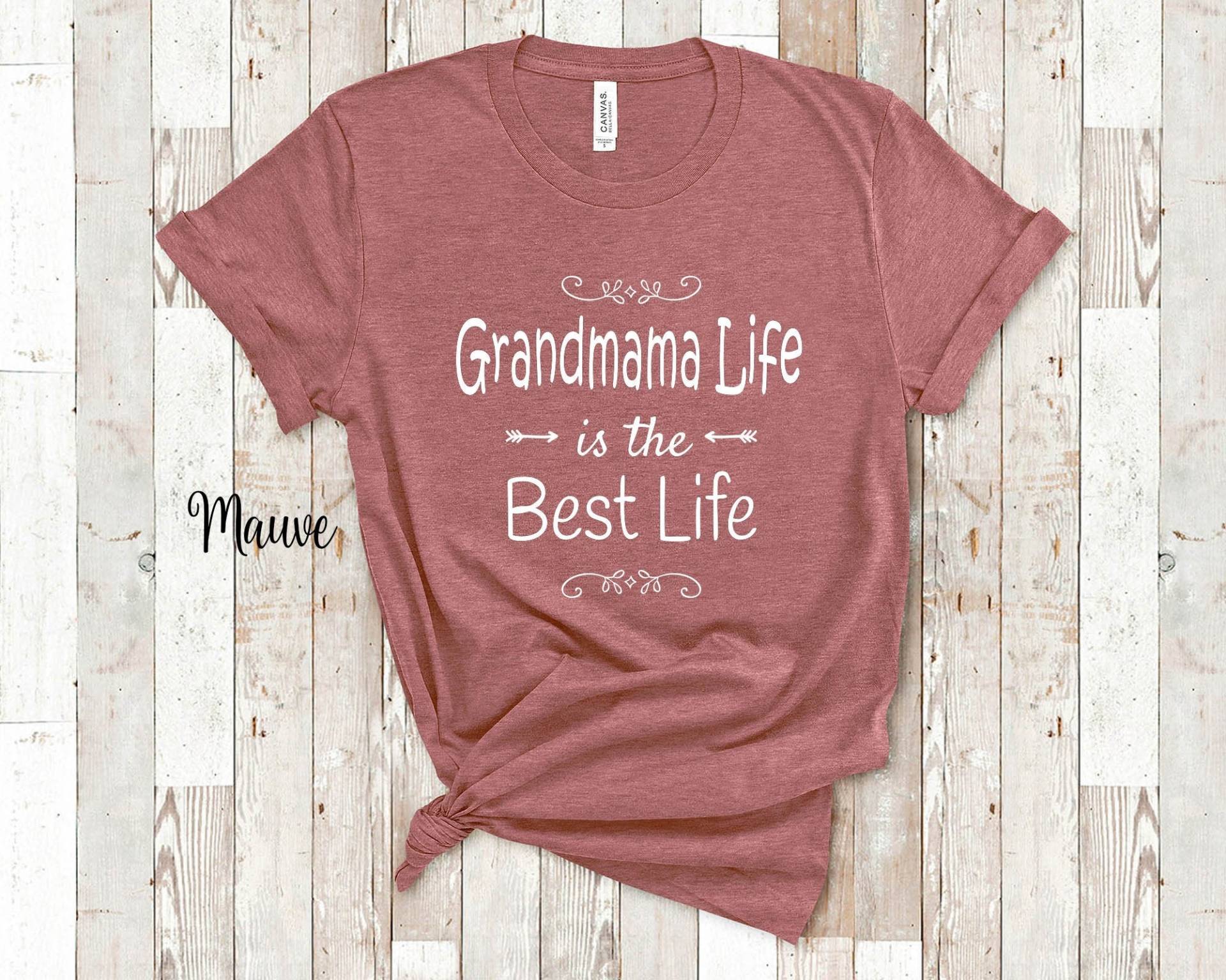 Das Leben Ist Die Beste Oma Tshirt Spezielle Großmutter Geschenkidee Für Muttertag, Geburtstag, Weihnachten Oder Schwangerschaft Bekanntgabe Das Leben Ist Die Beste Oma Tshirt Spezielle Großmutter Geschenkidee Für Muttertag, Geburtstag, Weihnachten Oder Schwangerschaft Bekanntgabe von WalltoWallMall