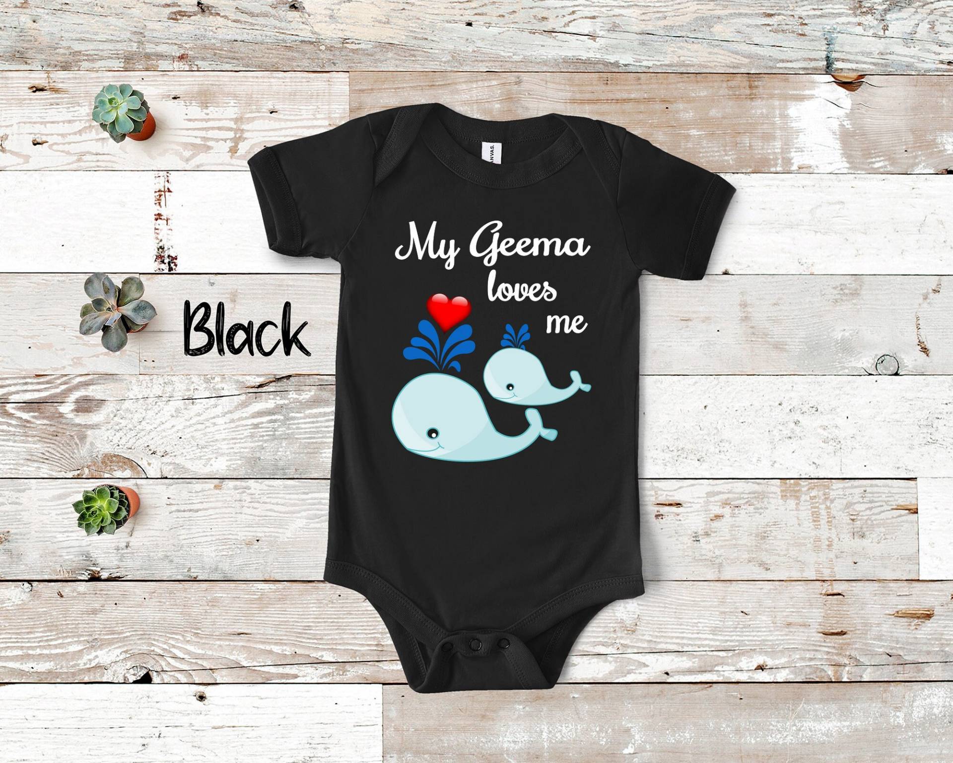 Geema Loves Me Süßer Wal Baby Body, Tshirt Oder Kleinkind Shirt Besonderes Großmutter Geschenk Schwangerschaft Ankündigung von WalltoWallMall