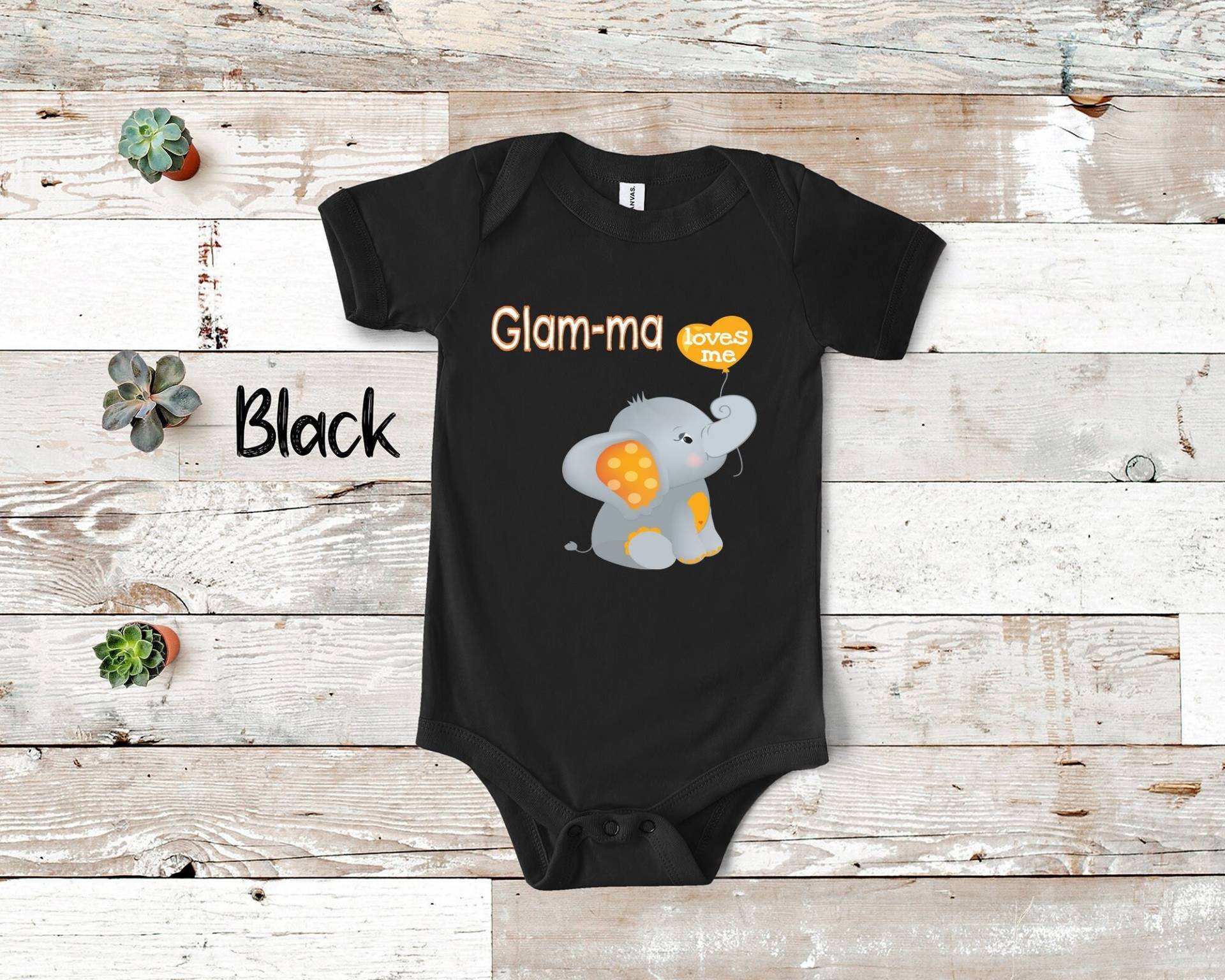 Glam-Ma Loves Me Süßer Oma Name Baby Body, Tshirt Oder Kleinkind Shirt Besonderes Großmutter Geschenk, Schwangerschaft Ankündigung von WalltoWallMall