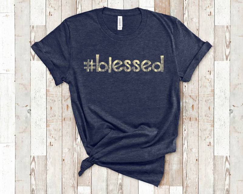 Hashtag # Blessed T-Shirt - Großartige Inspirierende Religiöse Geschenke Für Männer Und Frauen von WalltoWallMall