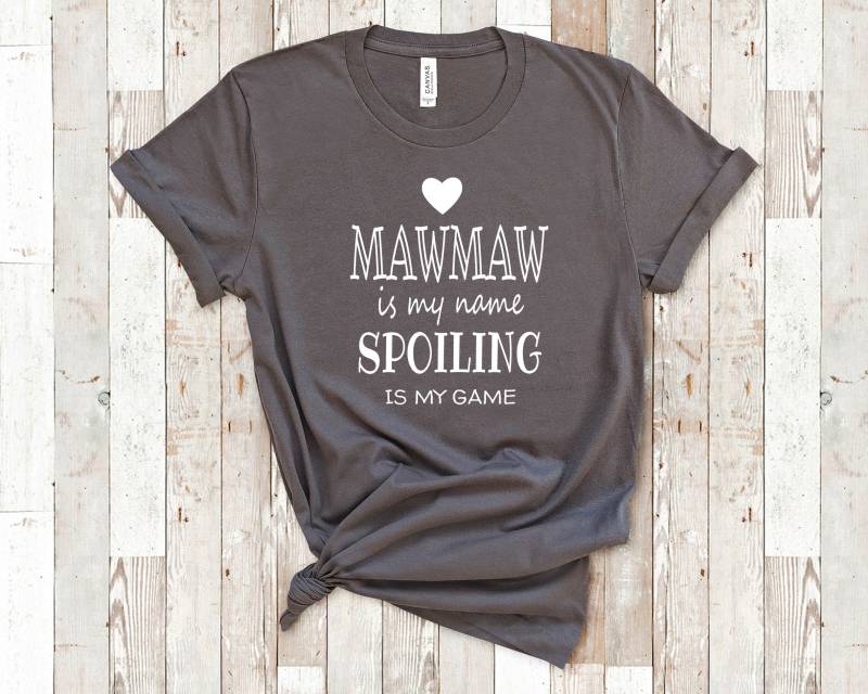 Mawmaw Is My Name Grandma Tshirt Spezielle Großmutter Geschenkidee Für Muttertag, Geburtstag, Weihnachten Oder Schwangerschaftsmitteilung von WalltoWallMall