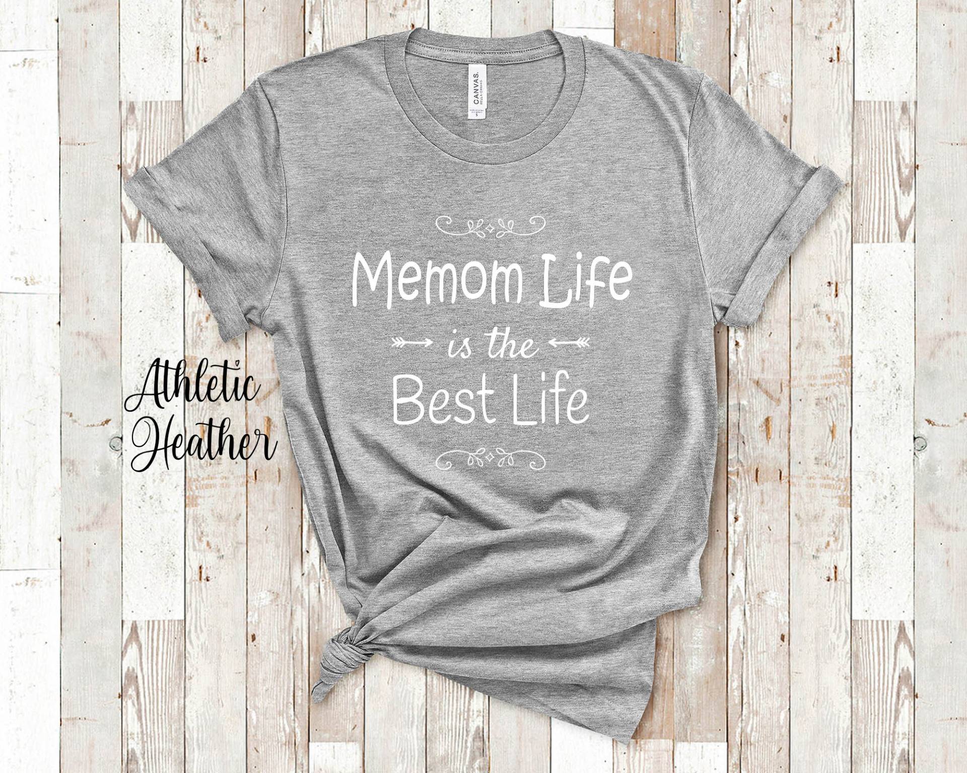 Memom Life Is The Best Oma Tshirt Besondere Großmutter Geschenkidee Für Muttertag, Geburtstag, Weihnachten Oder Schwangerschaft Reveal Ankündigung von WalltoWallMall