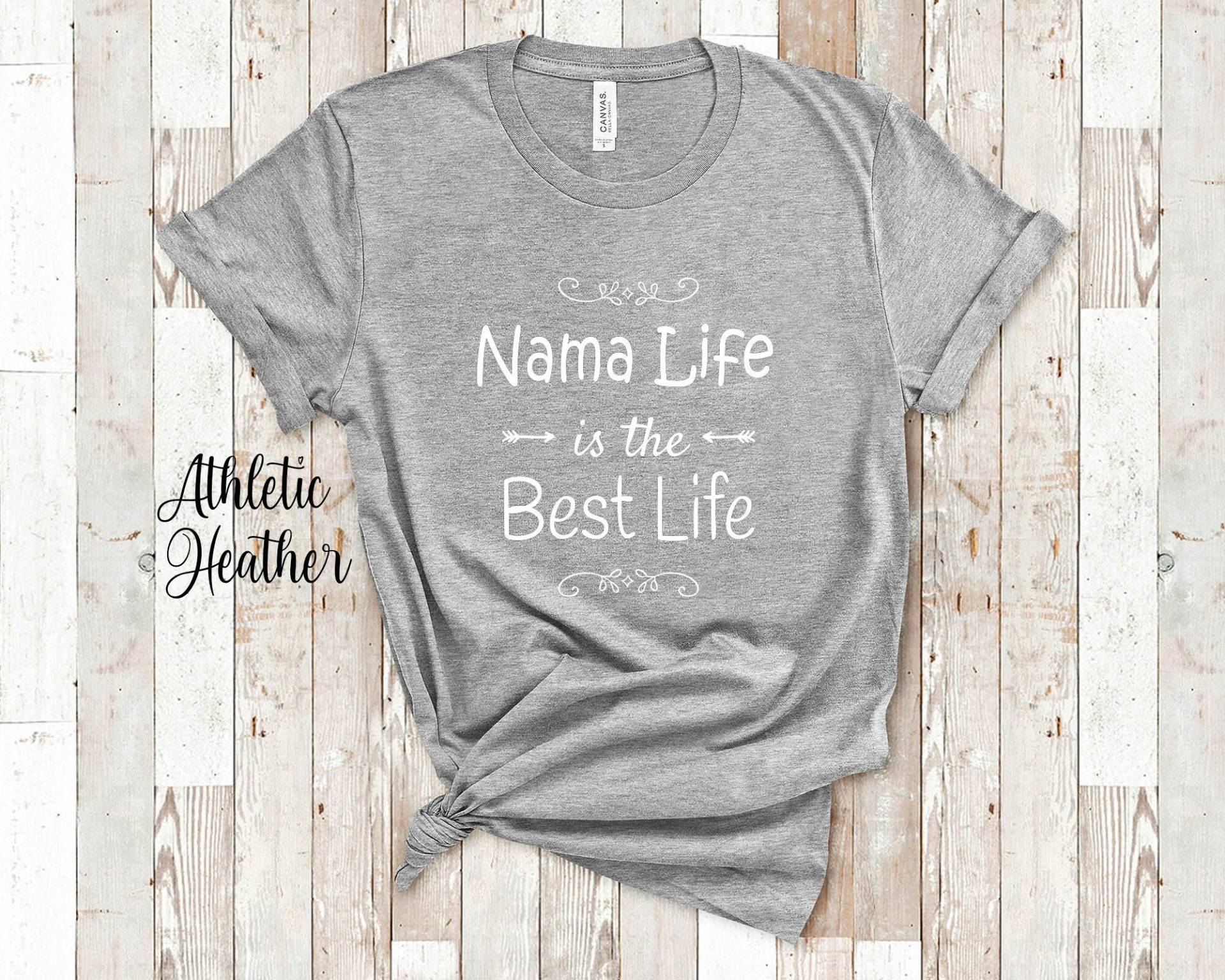 Nama Life Is The Best Oma Tshirt Besondere Großmutter Geschenkidee Für Muttertag, Geburtstag, Weihnachten Oder Schwangerschaft Reveal Ansage von WalltoWallMall