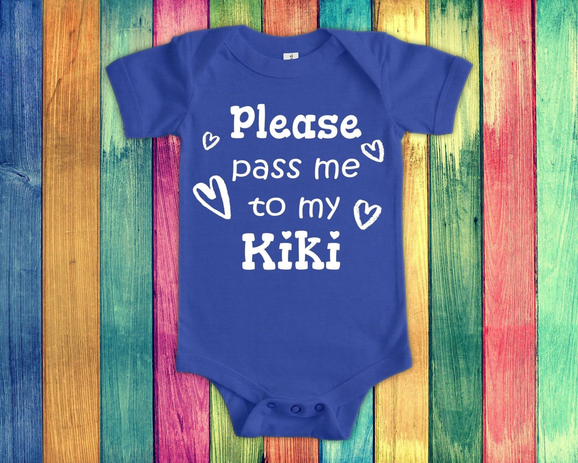 Pass Me To Kiki Cute Grandma Baby Body, Tshirt Oder Kleinkind Shirt Besonderes Großmutter Geschenk Schwangerschaft Ankündigung von WalltoWallMall