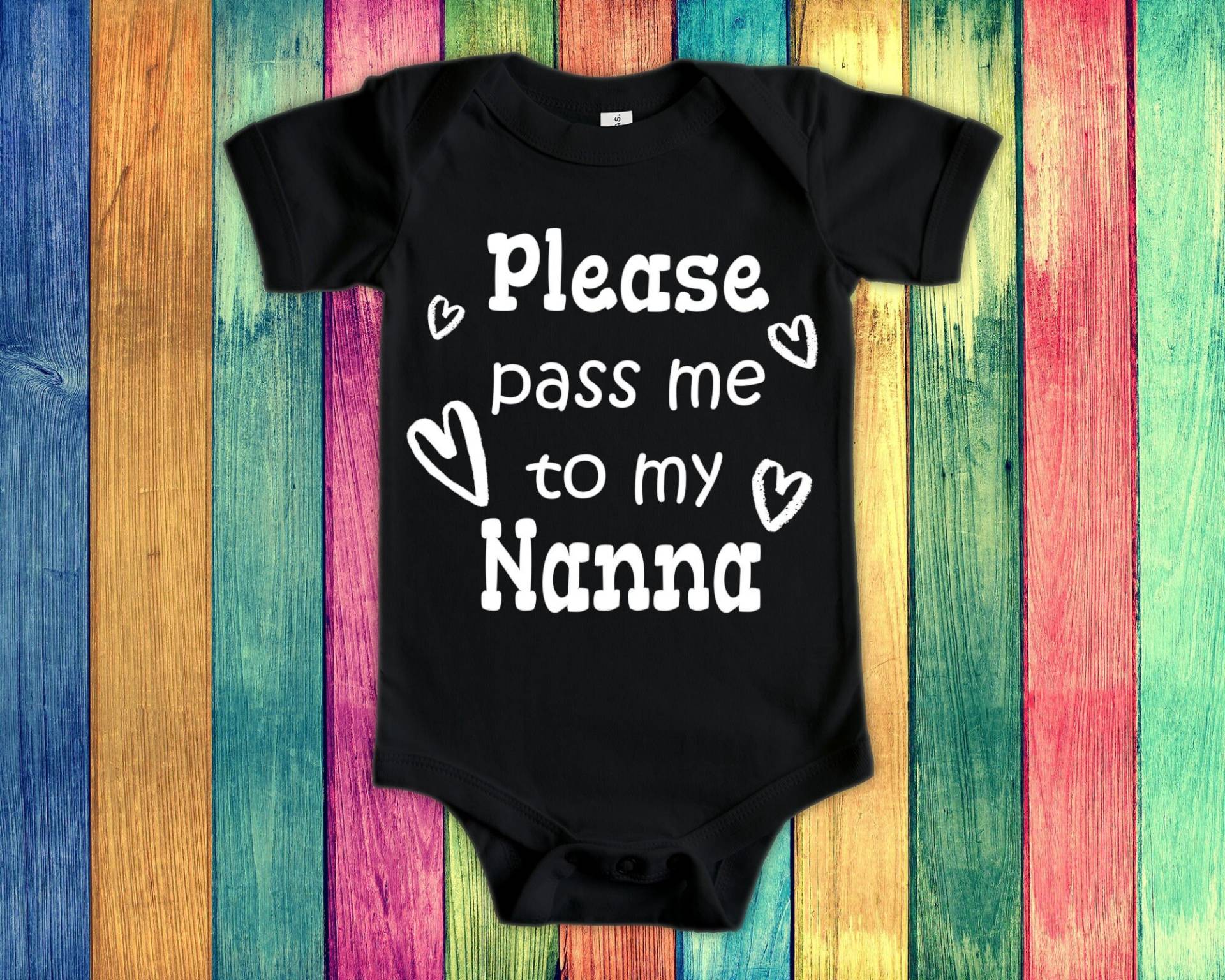 Pass Me To Nanna Süßer Oma Baby Body, Tshirt Oder Kleinkind Shirt Besonderes Großmutter Geschenk Schwangerschaft Ankündigung von WalltoWallMall