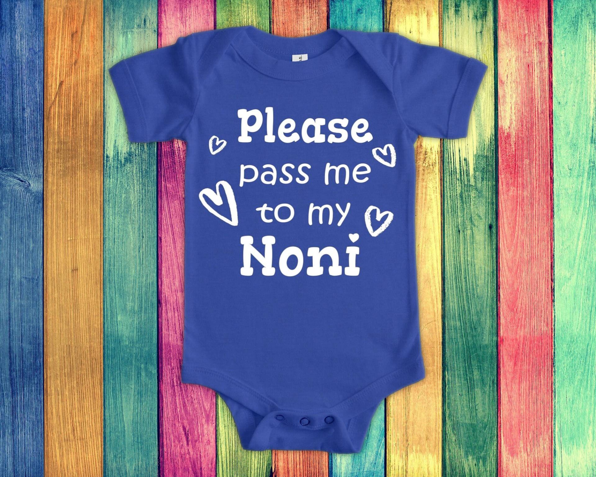 Pass Me To Noni Süßer Oma Baby Body, Tshirt Oder Kleinkind Shirt Besonderes Großmutter Geschenk Schwangerschaft Ankündigung von WalltoWallMall