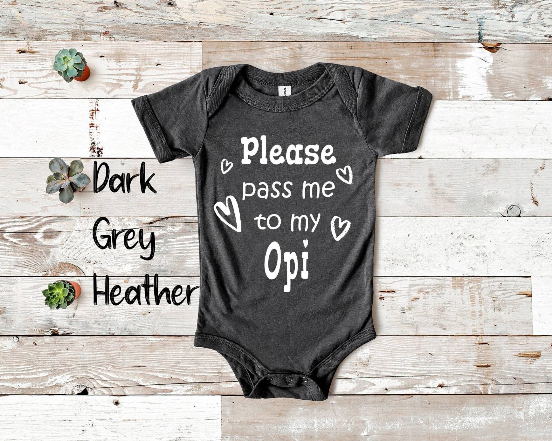 Pass Me To Opi Süßer Opa Baby Body, Tshirt Oder Kleinkind Shirt Deutschland Geschenk Schwangerschaft Ankündigung von WalltoWallMall