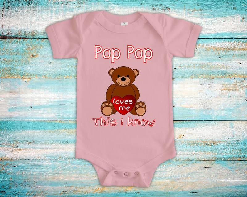 Pop Loves Me Süßer Opa Name Bär Baby Body, Tshirt Oder Kleinkind Shirt Besonderes Großvater Geschenk Schwangerschaft Ankündigung von WalltoWallMall
