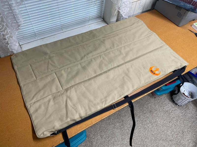 Custom Lichtschwert Standard Tragetasche Für Bis Zu 3 Lichtschwerter von WallysCustomBags