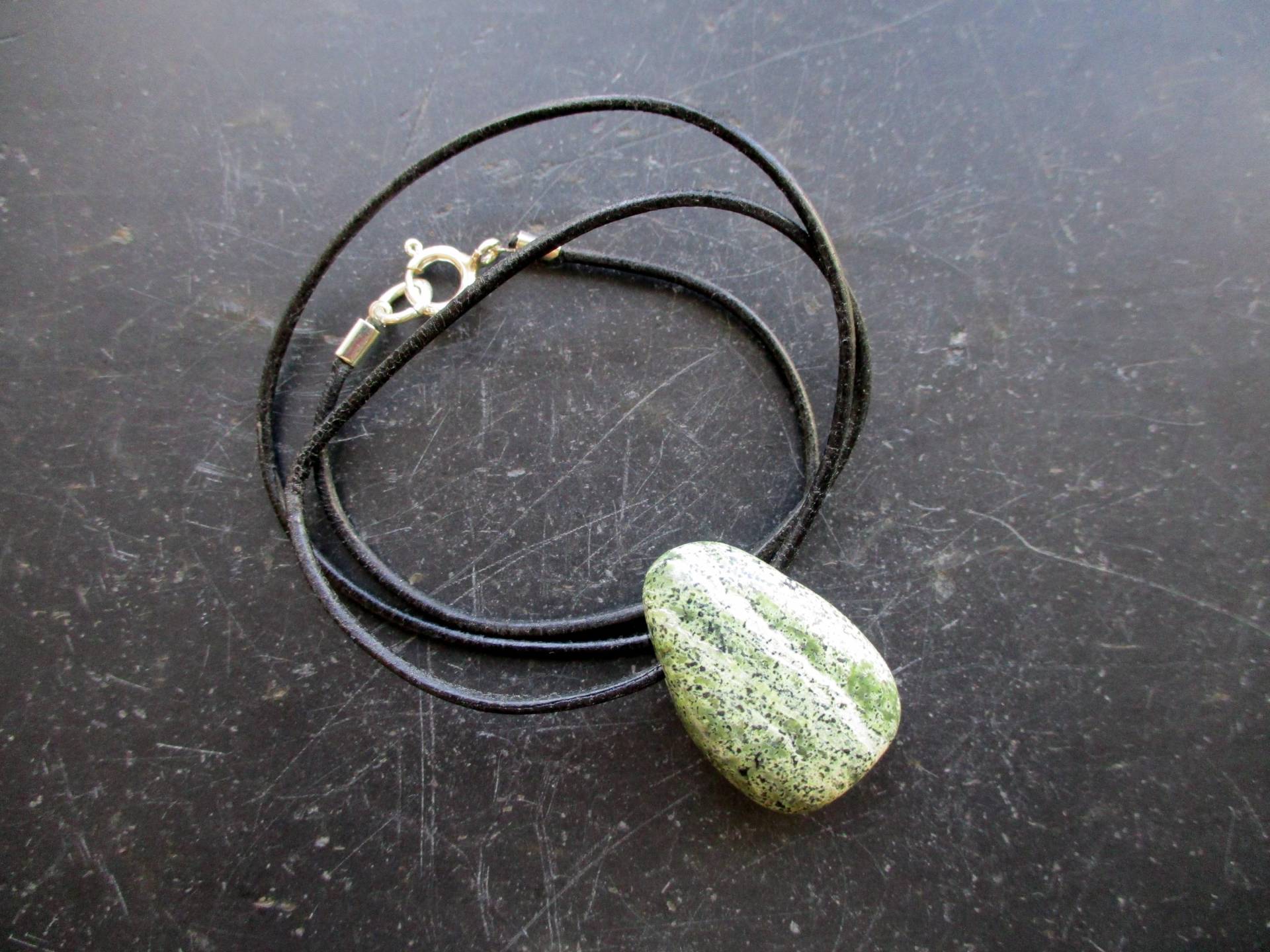 Kette, Anhänger, Lederband, Tropfen, Silberauge, Schutz, Unisex Kette, Anhänger, Lederband, Tropfen, Silberauge, Schutz, Unisex von WaltrautvonRoda