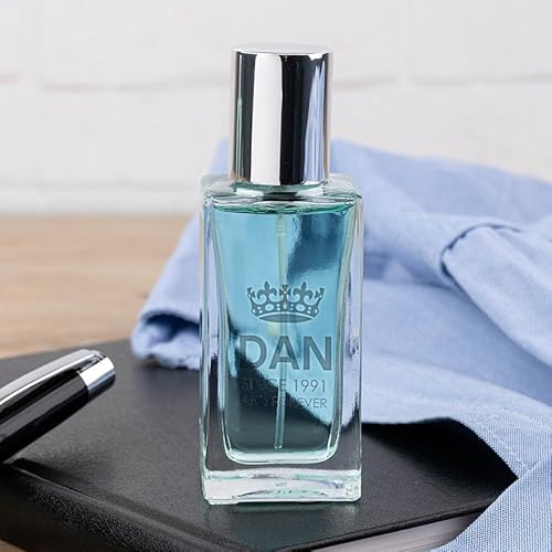 Wanapix | Personalisiertes Parfüm für Herren | Mit Name und Text personalisiert | Blumig-Fruchtig-Gourmand | Graviertes Glas. 100 ml | Originelles Geschenk | Krone von Wanapix