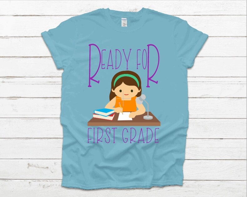 First Grade Ready Girl T-Shirt von WandasEVdesign