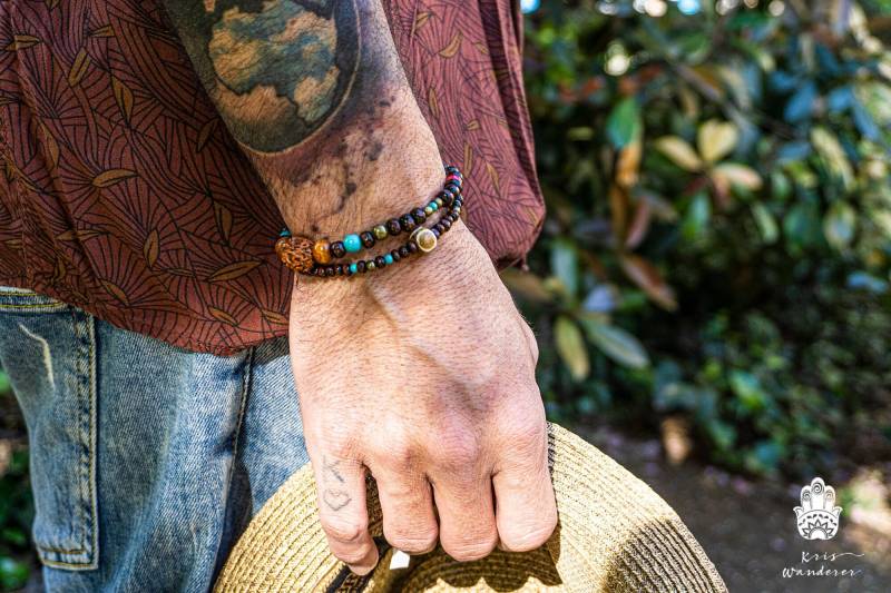 Herren Holzperlen Armband Set - Passendes Surferarmband Für Männer Boho Holz Saat Türkis Braunes Und Hellblaues Perlenarmband von WanderJewellery