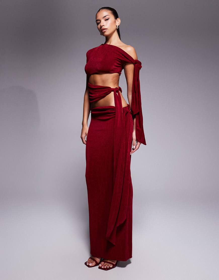 Wander Doll - Noa - Hochwertiger, figurbetonter Maxirock in Weinrot mit drapierter Seite, Kombiteil von Wanderdoll