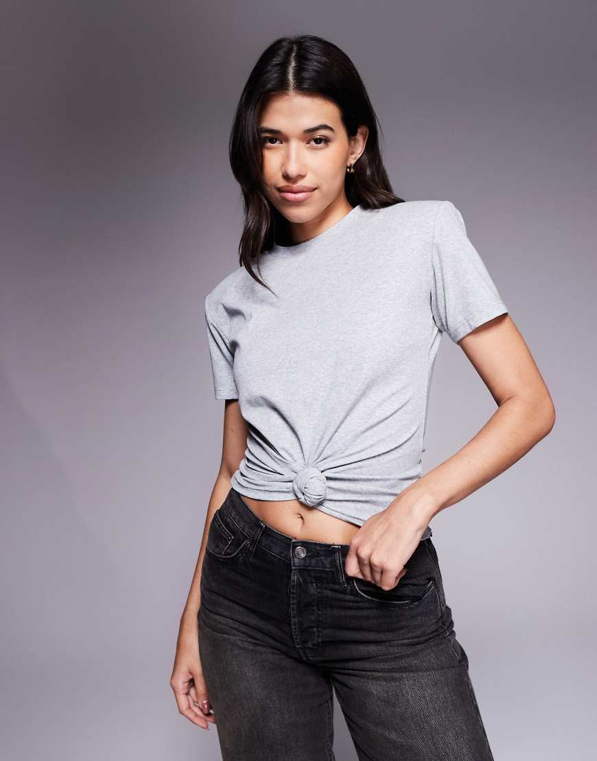 Wander Doll - So Basic - T-Shirt mit hohem Baumwollanteil in Grau mit Knoten vorne und Schulterpolstern von Wanderdoll