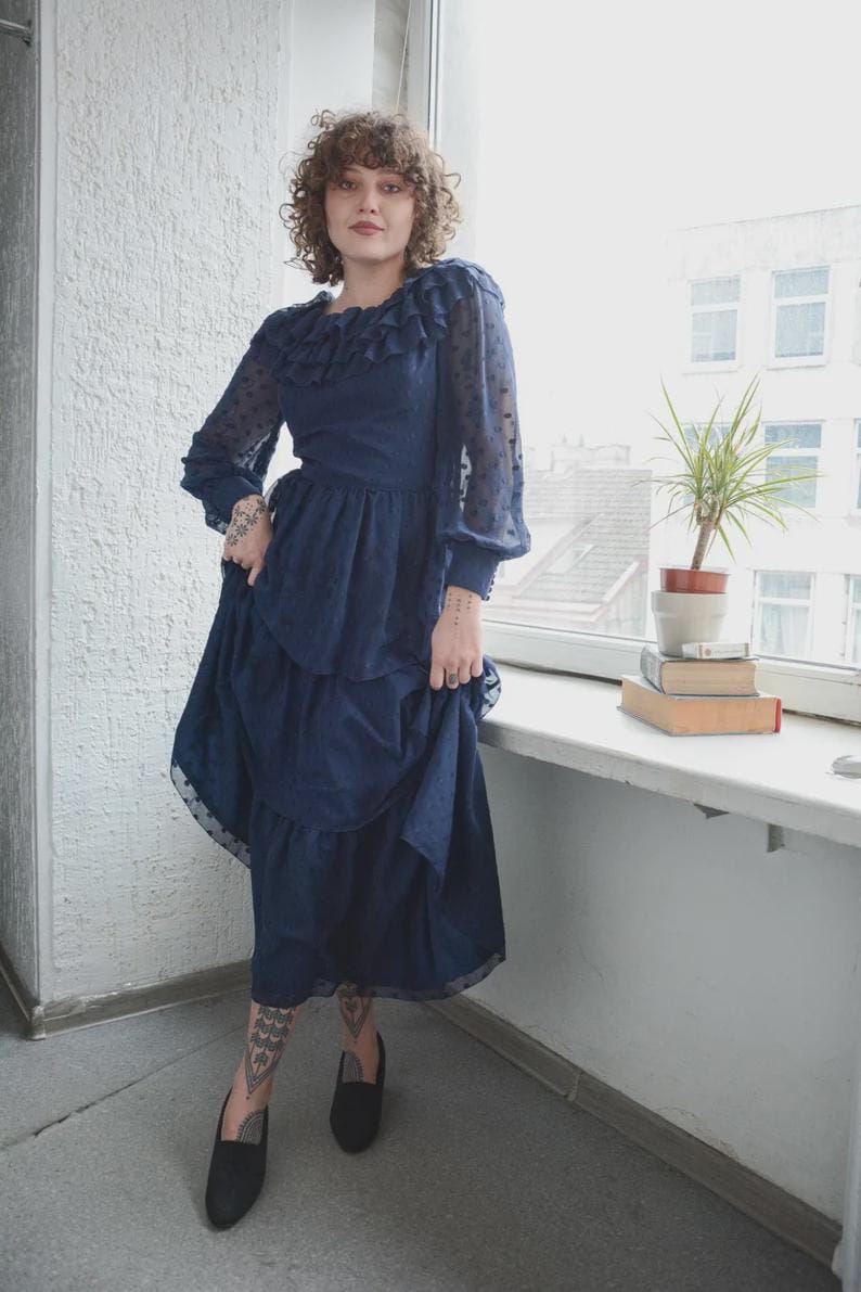 Pierre Cardin Boutiqe Vintage Marineblau von WardrobeQueenVINTAGE