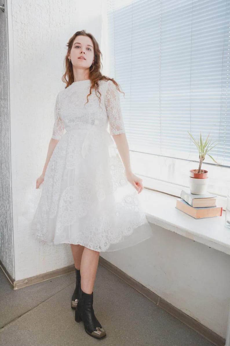 Vintage 60Er Jahre Weißes Spitzen Brautkleid von WardrobeQueenVINTAGE