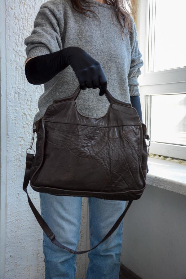 Vintage 70Er Braun Leder Aufnäher Umhängetasche von WardrobeQueenVINTAGE