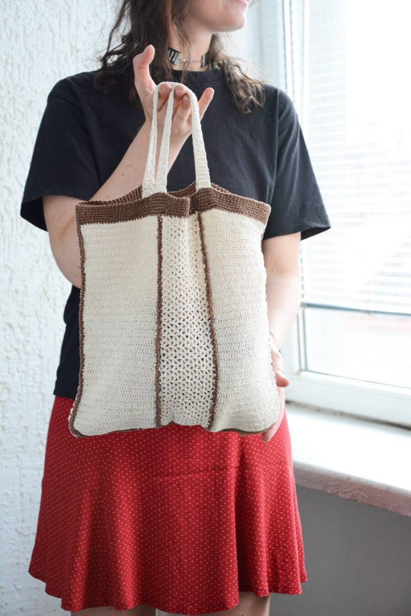 Vintage 70Er Jahre Boho Handmade Crochet Tote von WardrobeQueenVINTAGE