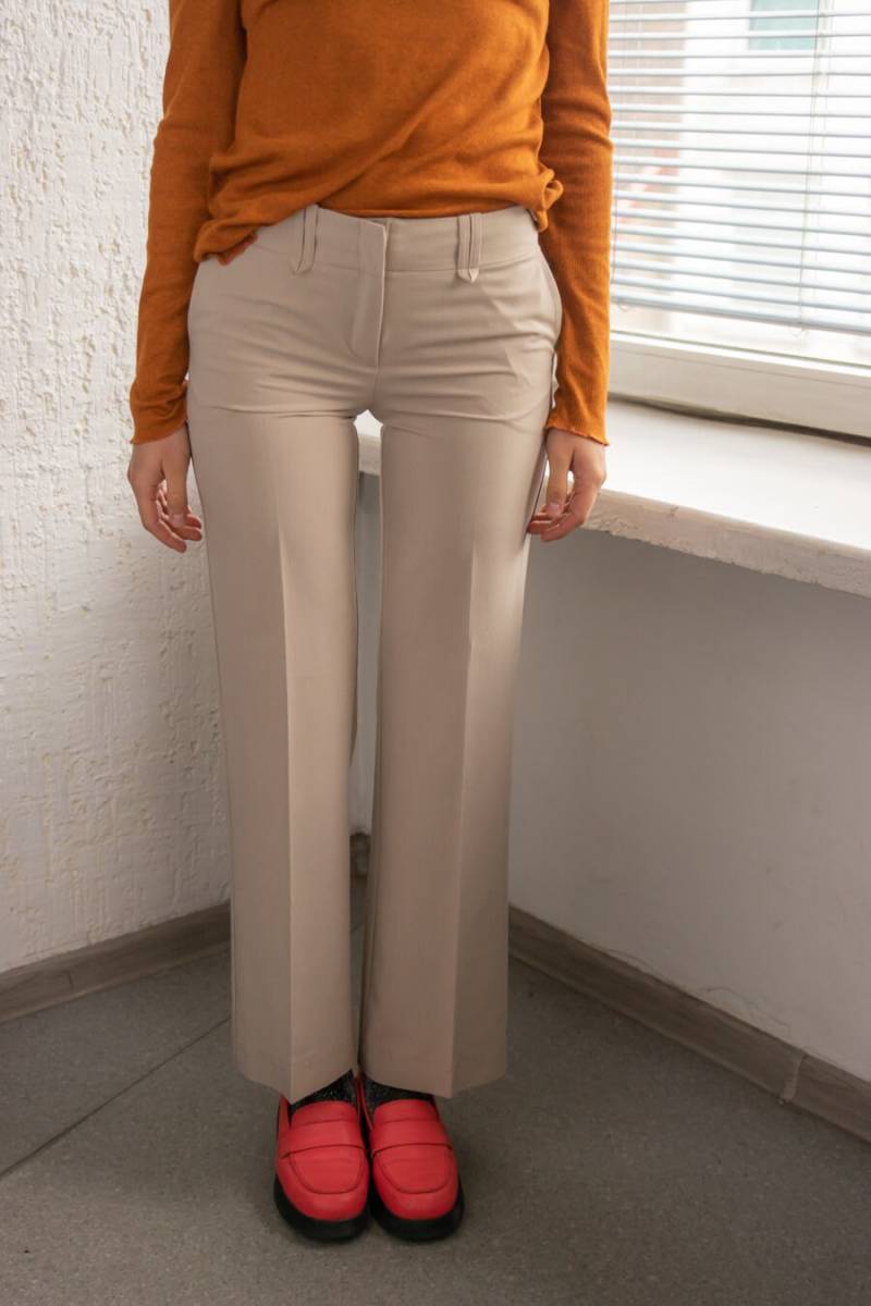 Vintage 80Er Beige Pin Stripe Gerade Hose von WardrobeQueenVINTAGE