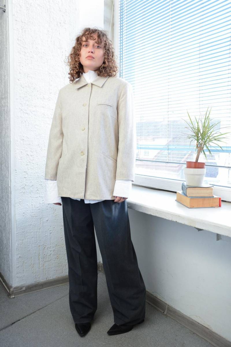 Vintage Beige Wolle Dünne Jacke von WardrobeQueenVINTAGE