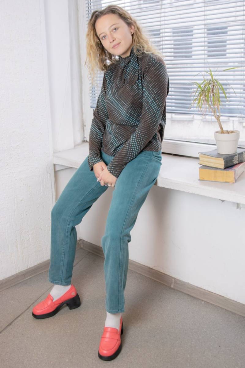 Vintage Braun Gemustertes Stretchy Stehkragen Top von WardrobeQueenVINTAGE