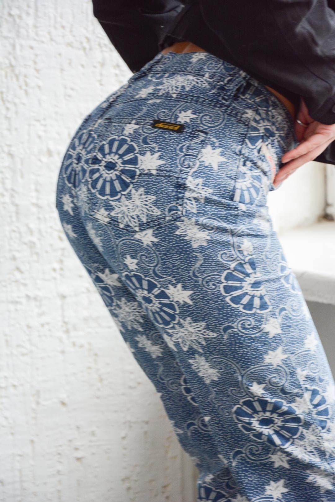 Vintage Diesel Blau Gemusterte Baumwoll Hose von WardrobeQueenVINTAGE