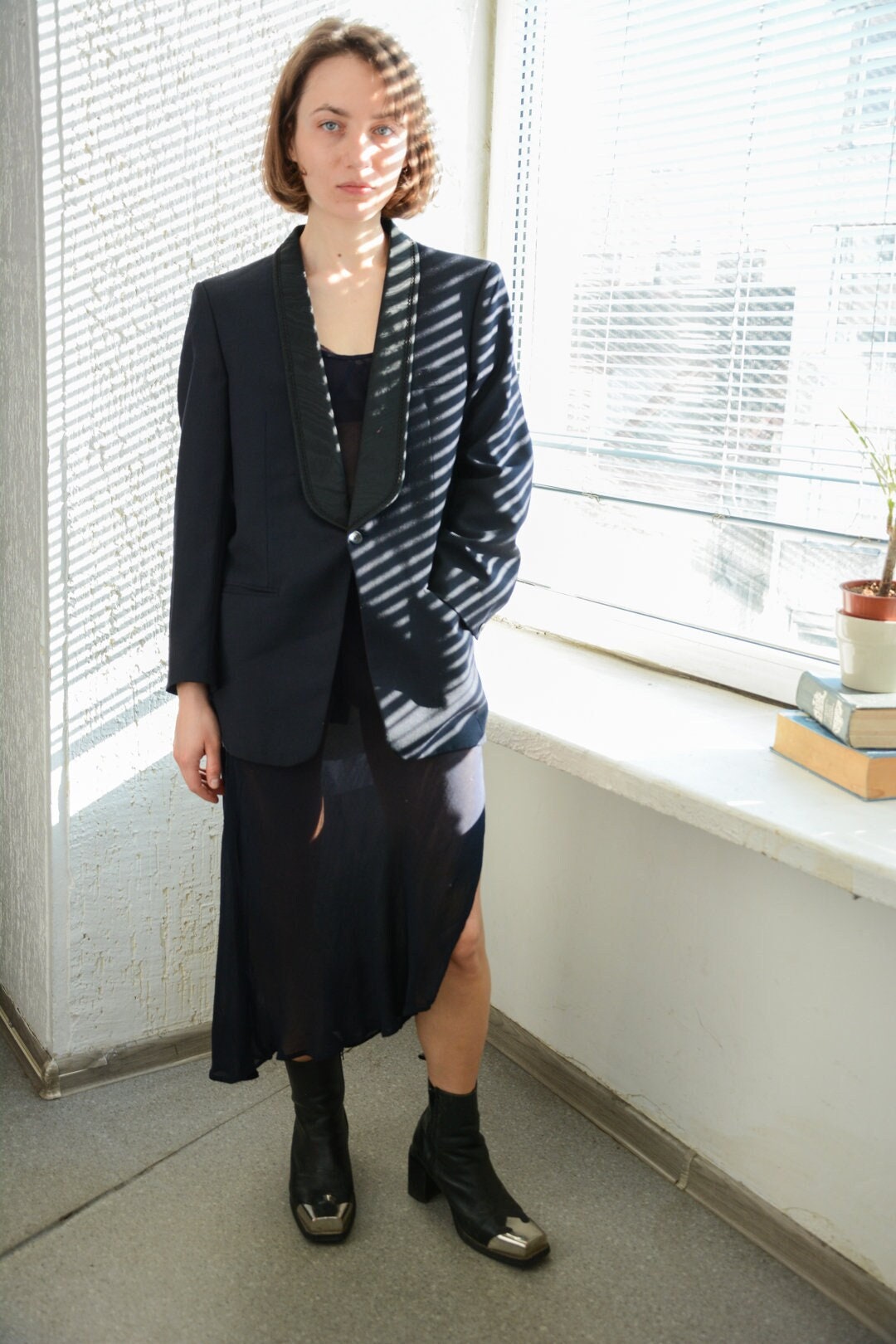 Vintage Marine Blaue Wollmischung Blazer Jacke von WardrobeQueenVINTAGE