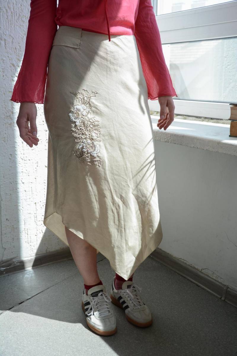 Vintage Motivi Bestickter Leinen Midi Rock von WardrobeQueenVINTAGE