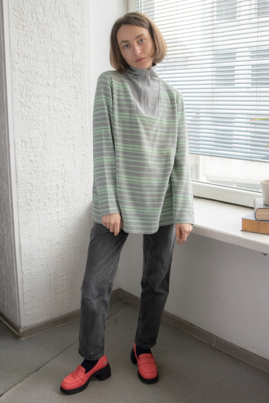 Vintage Y2K Grau/Grün Gestreiftes Top von WardrobeQueenVINTAGE