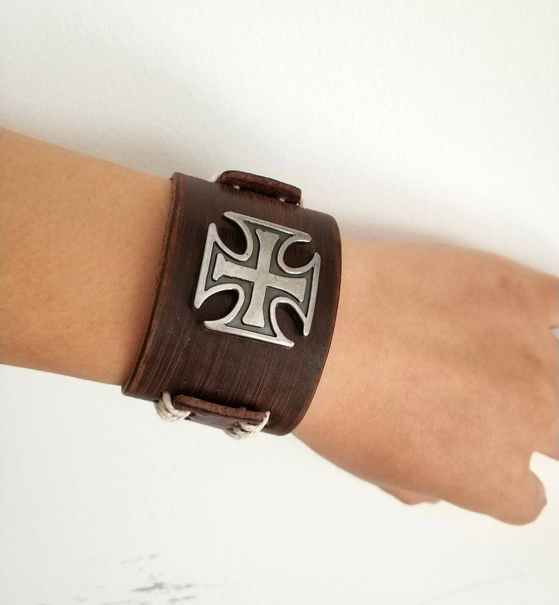 Herren Lederarmband, Armband Aus Leder, Manschetten Leder, Herren Armband, Herren Schmuck, Leder Handgelenk Manschetten, Braun Herren Lederarmband, Armband Aus Leder, Manschetten Leder, Herren Armband, Herren Schmuck, Leder Handgelenk Manschetten, Braun von WarmHeartHouse